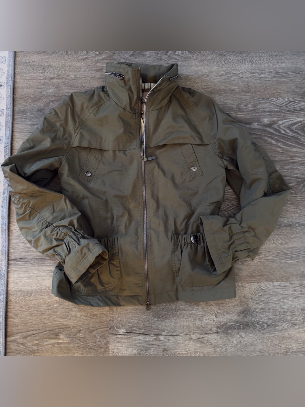 K C Collections SZ SM Casual Olive Green Zip-Up Jacket. Hood zipped in collar